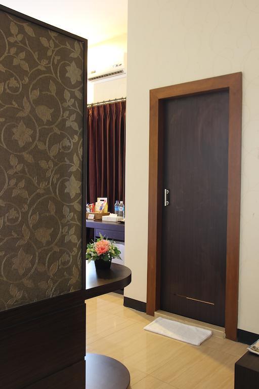 Hotel Roditha Banjarbaru Banjarmasin  Zimmer foto